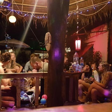 Slacklines Hostel Ko Lanta Екстериор снимка