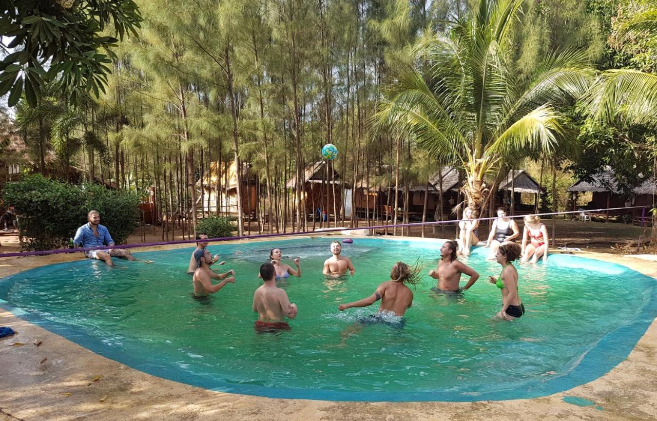 Slacklines Hostel Ko Lanta Екстериор снимка