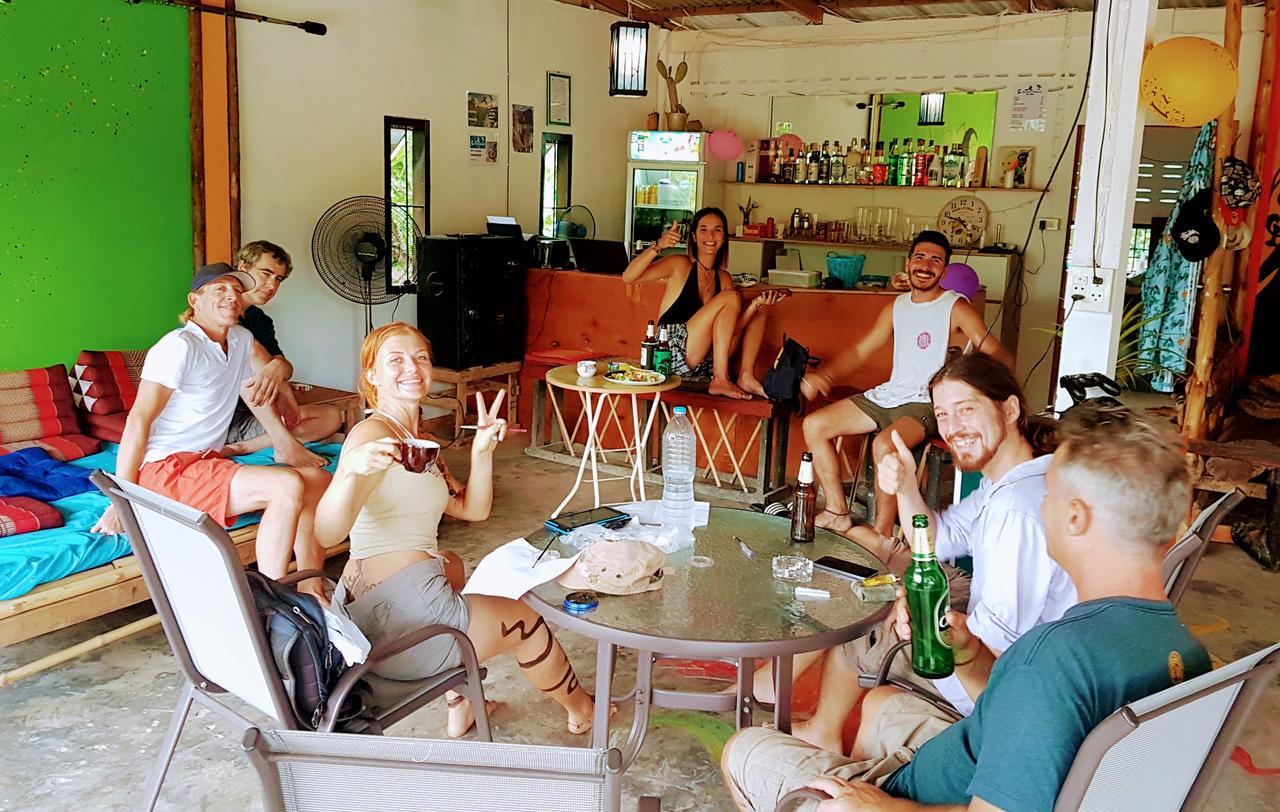 Slacklines Hostel Ko Lanta Екстериор снимка